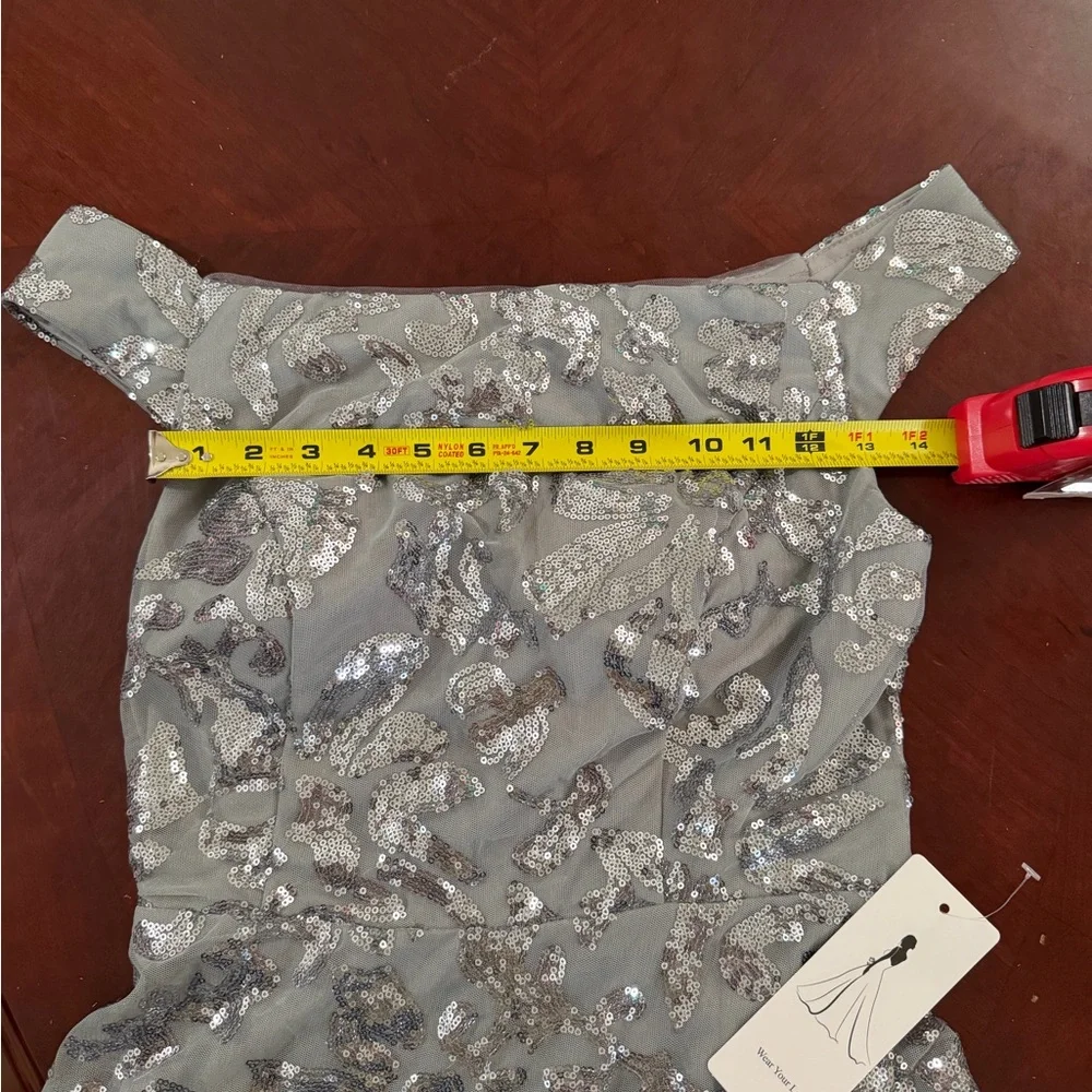 ✨ Silver Sequin Evening Gown – Size 12 – Formal / Prom / Gala Dress ✨ - Picture 3 of 10